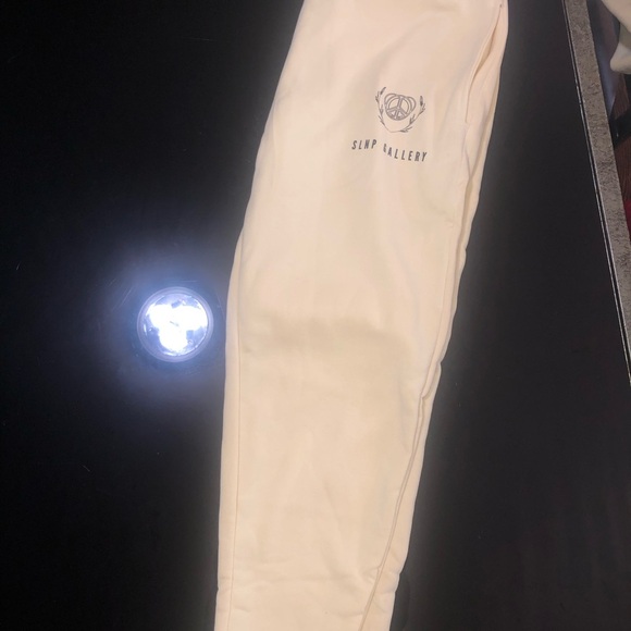 SLNP Gallery Share Love & Peace Lightweight Cream Joggers - Picture 3 of 4